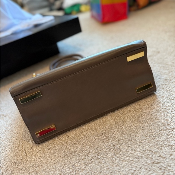 Authentic Michael Kors Handbag - Picture 8 of 9